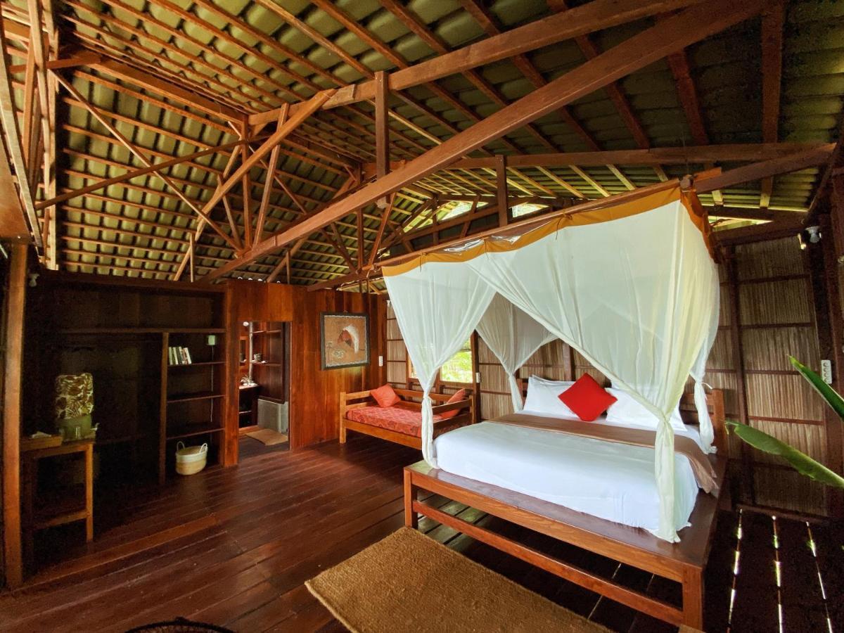 Raja Ampat Eco Lodge Tapokreng Exterior photo